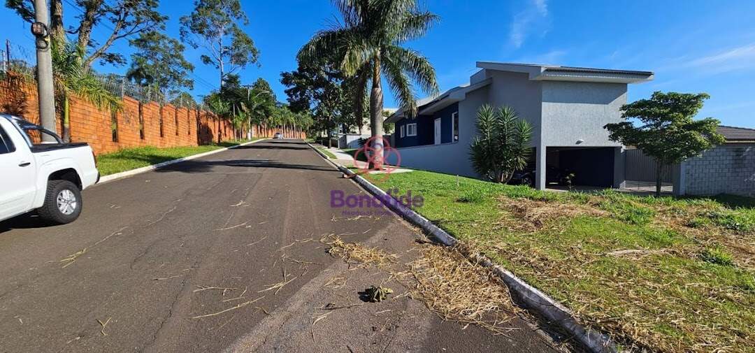 Terreno à venda no Loteamento Portal da Colina: 