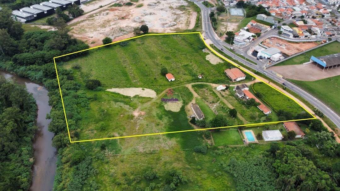 Área à venda no Dos Medeiros: 