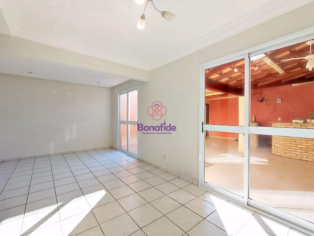 Casa à venda no Recanto Quarto Centenário: 