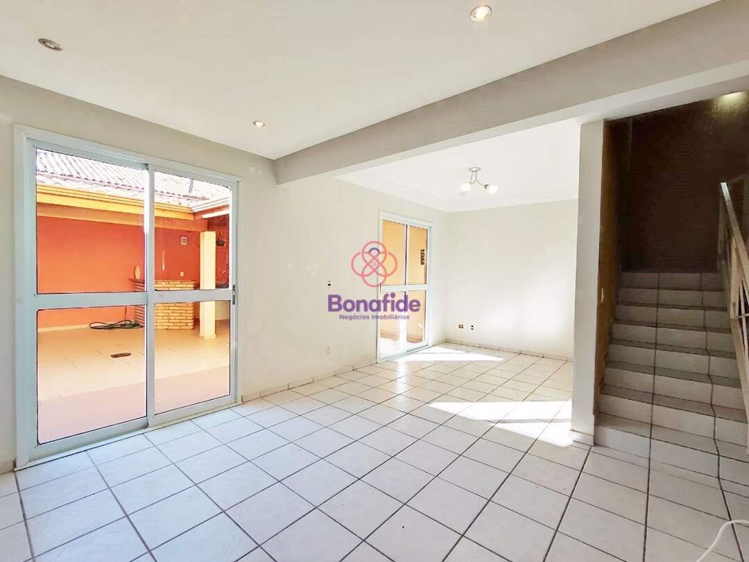 Casa à venda no Recanto Quarto Centenário: 