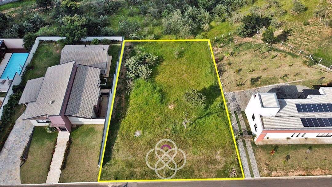 Terreno à venda no Loteamento Portal da Colina: 