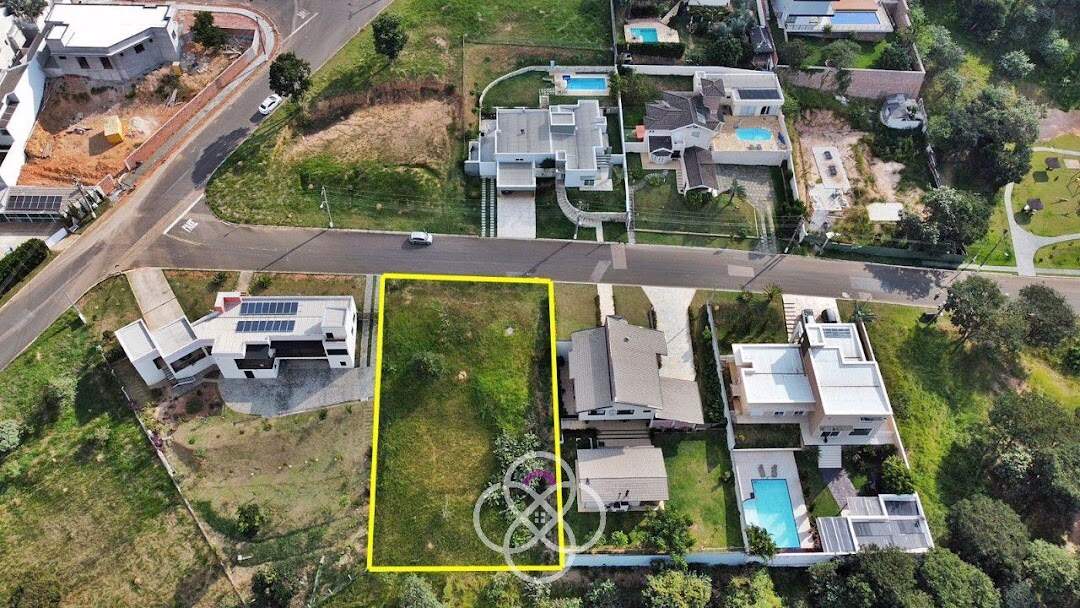 Terreno à venda no Loteamento Portal da Colina: 