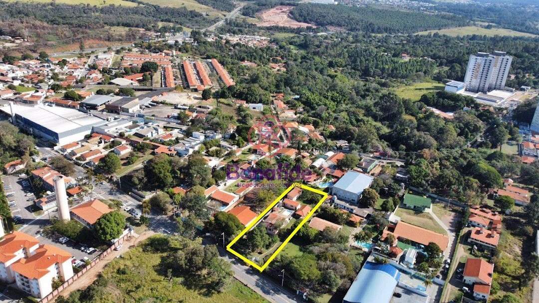 Área à venda no Medeiros: 