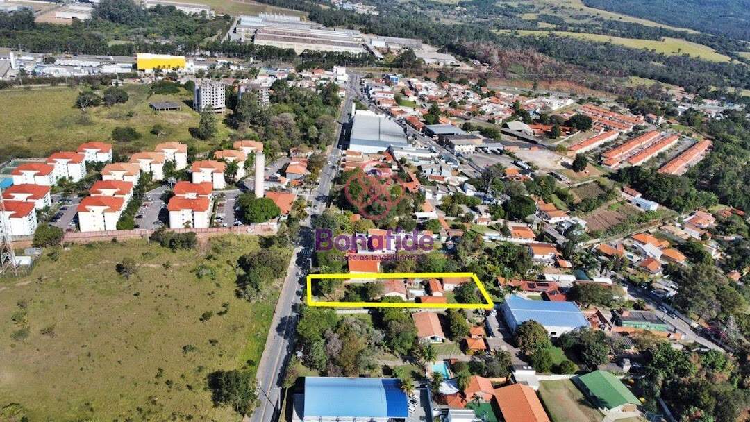 Área à venda no Medeiros: 