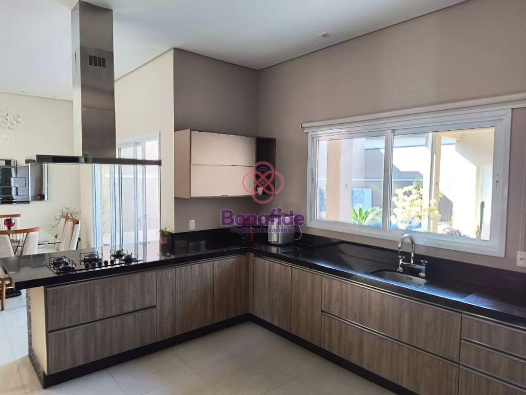 Casa à venda no Engordadouro: 