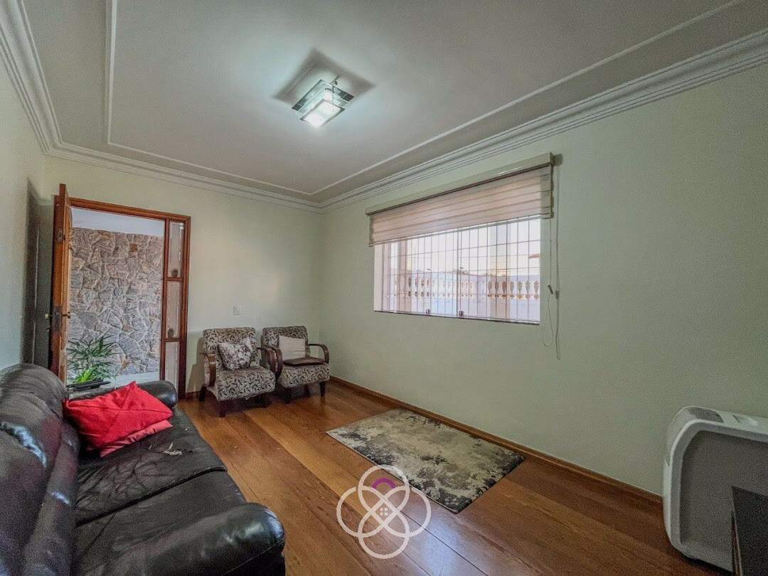 Casa à venda no Jardim das Samambaias: 