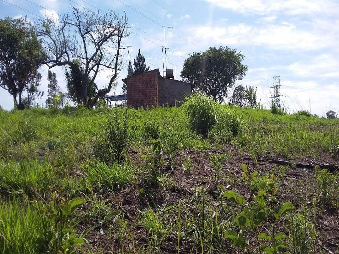 Terreno à venda no Chácaras Santa Martha: 