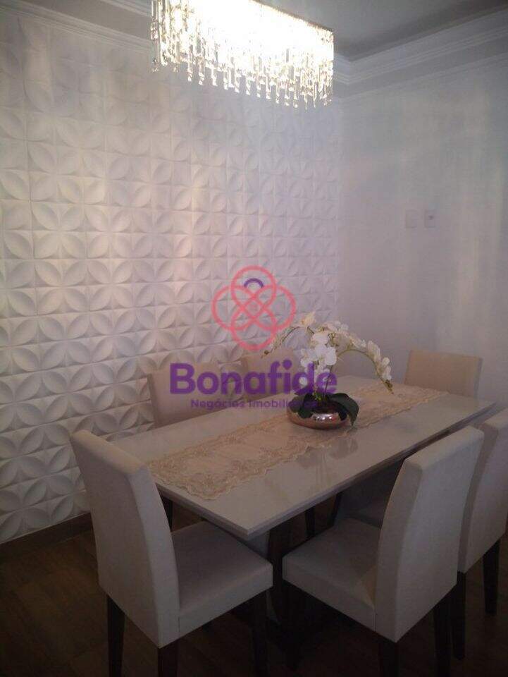 Casa à venda no Jardim das Tulipas: 