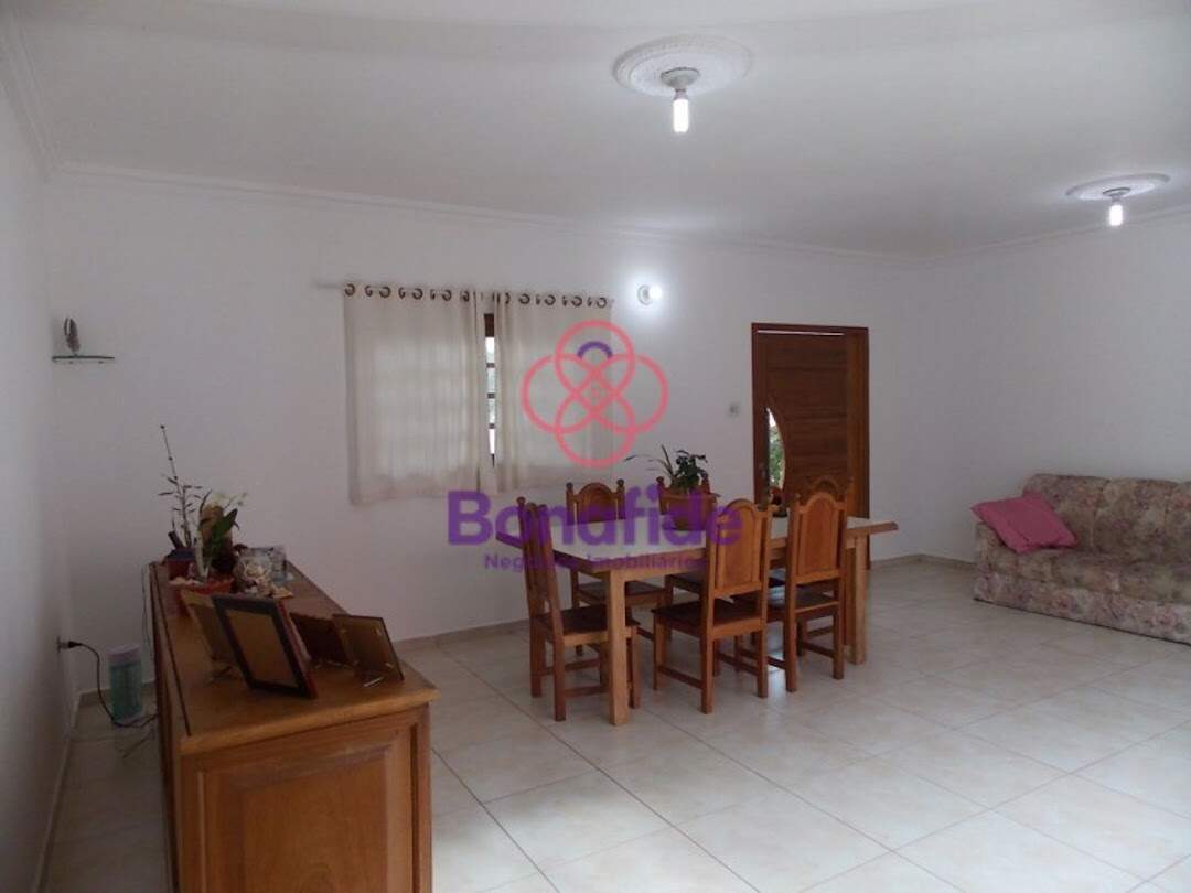 Casa à venda no Centro: 