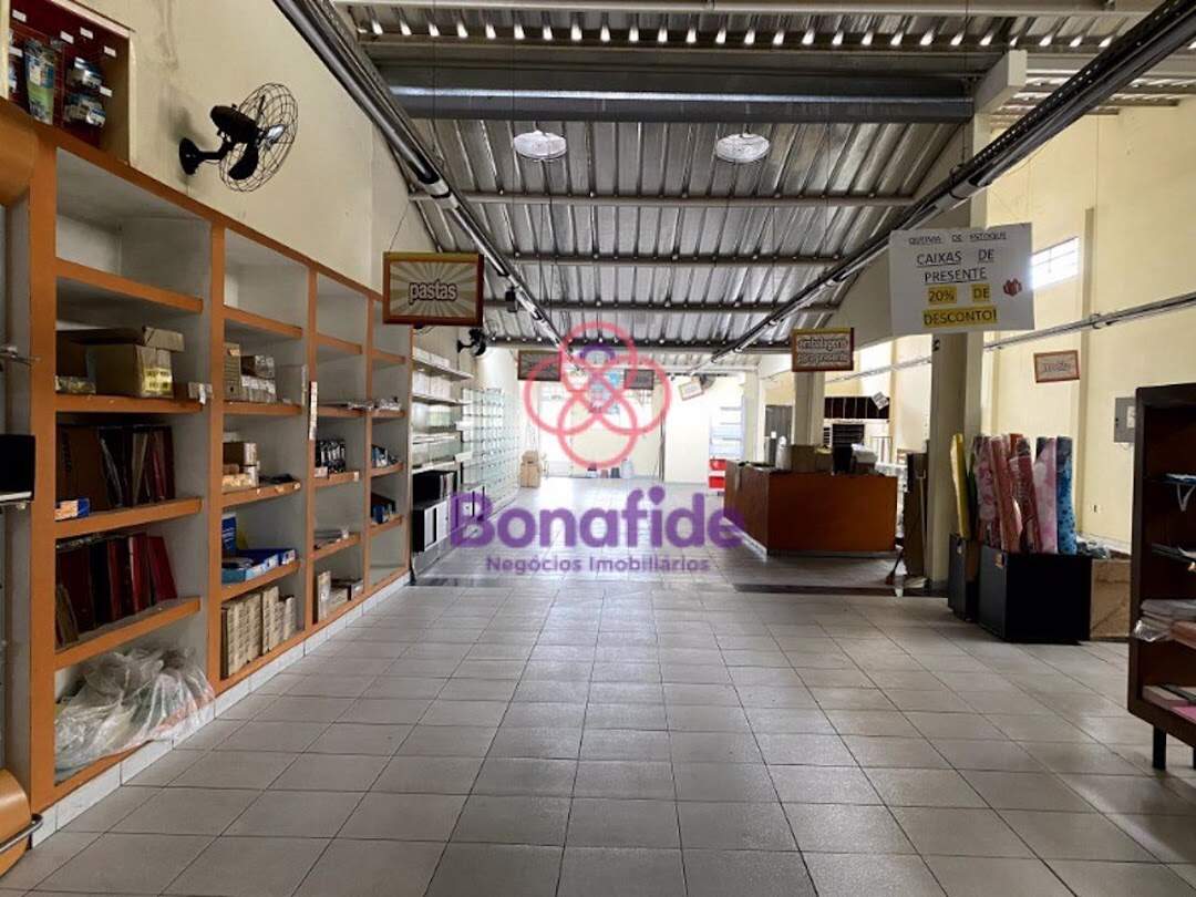 Salão à venda no Centro: 