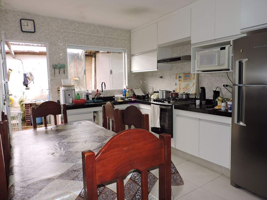 Casa à venda no Jardim do Lírio: 