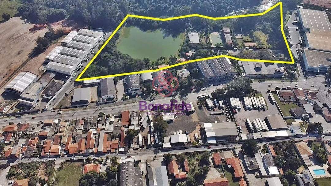 Área à venda no Chacara Santa Barbara: 