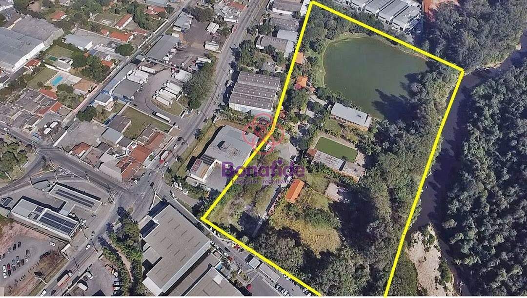 Área à venda no Chacara Santa Barbara: 