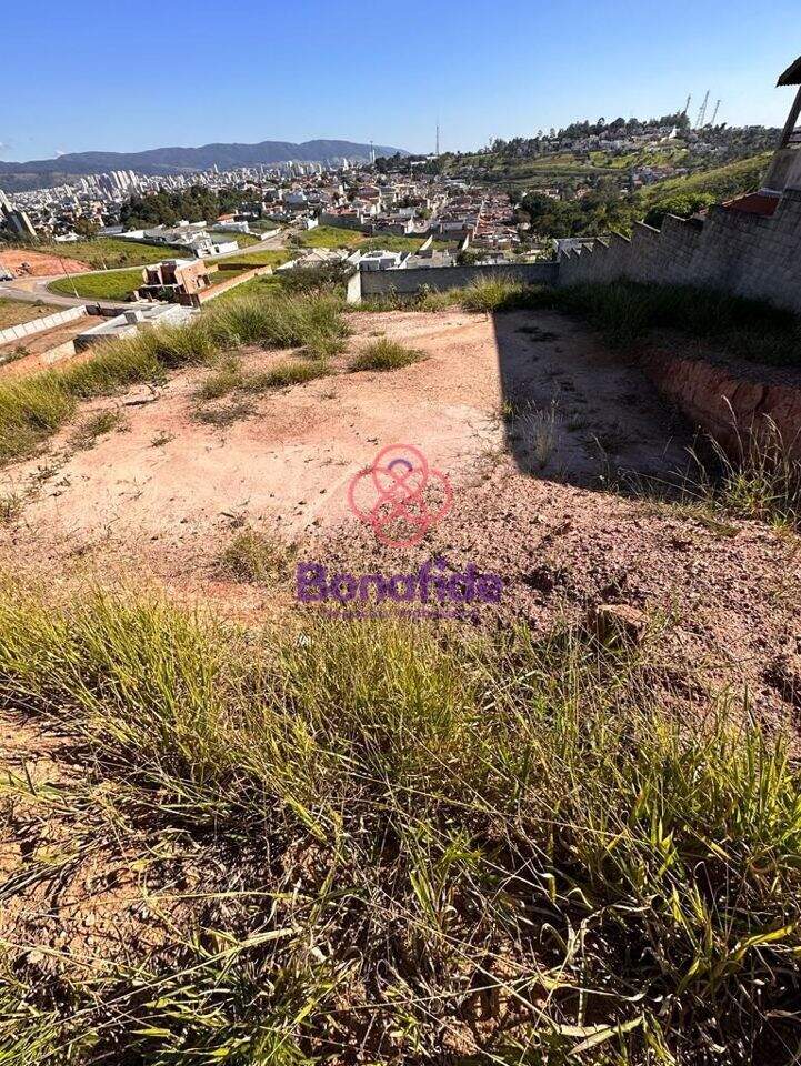 Terreno à venda no Jardim Tarumã: 