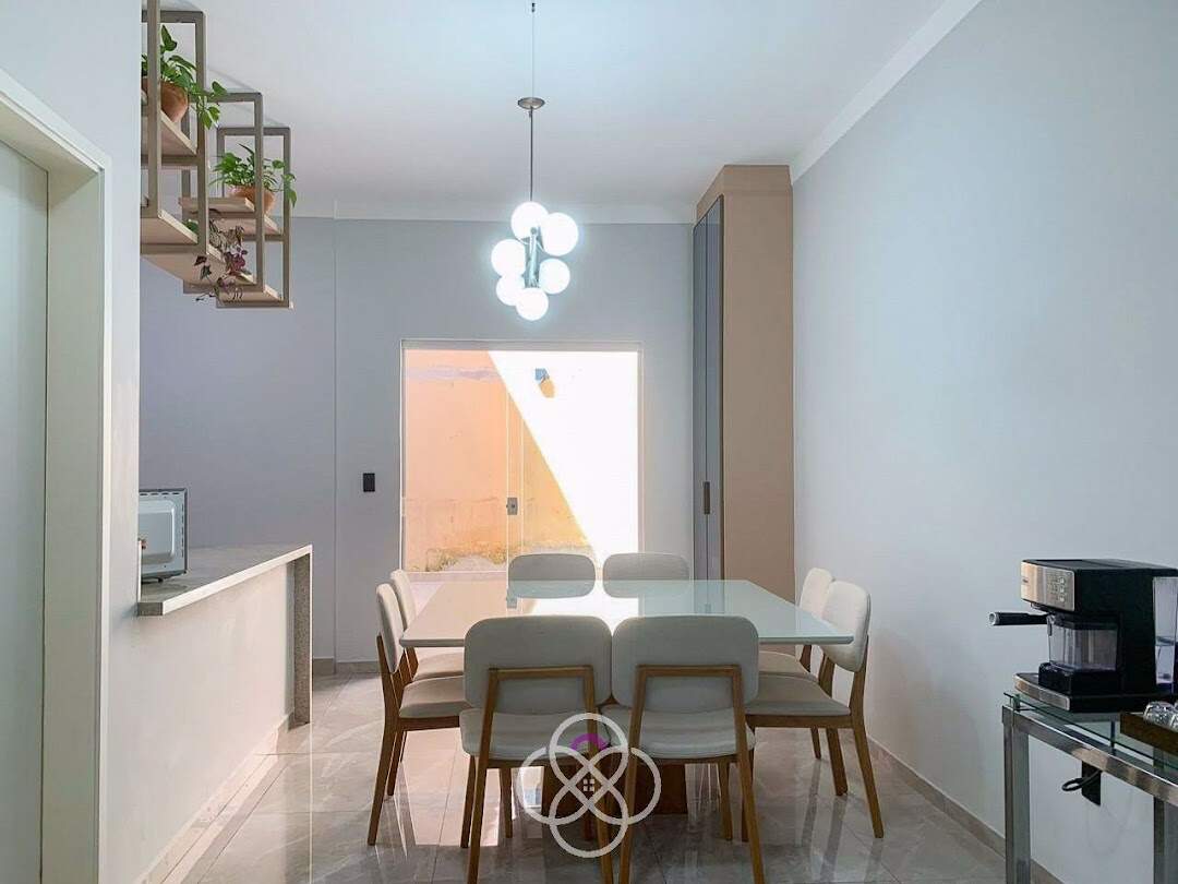 Casa à venda no Jardim Marambaia: 