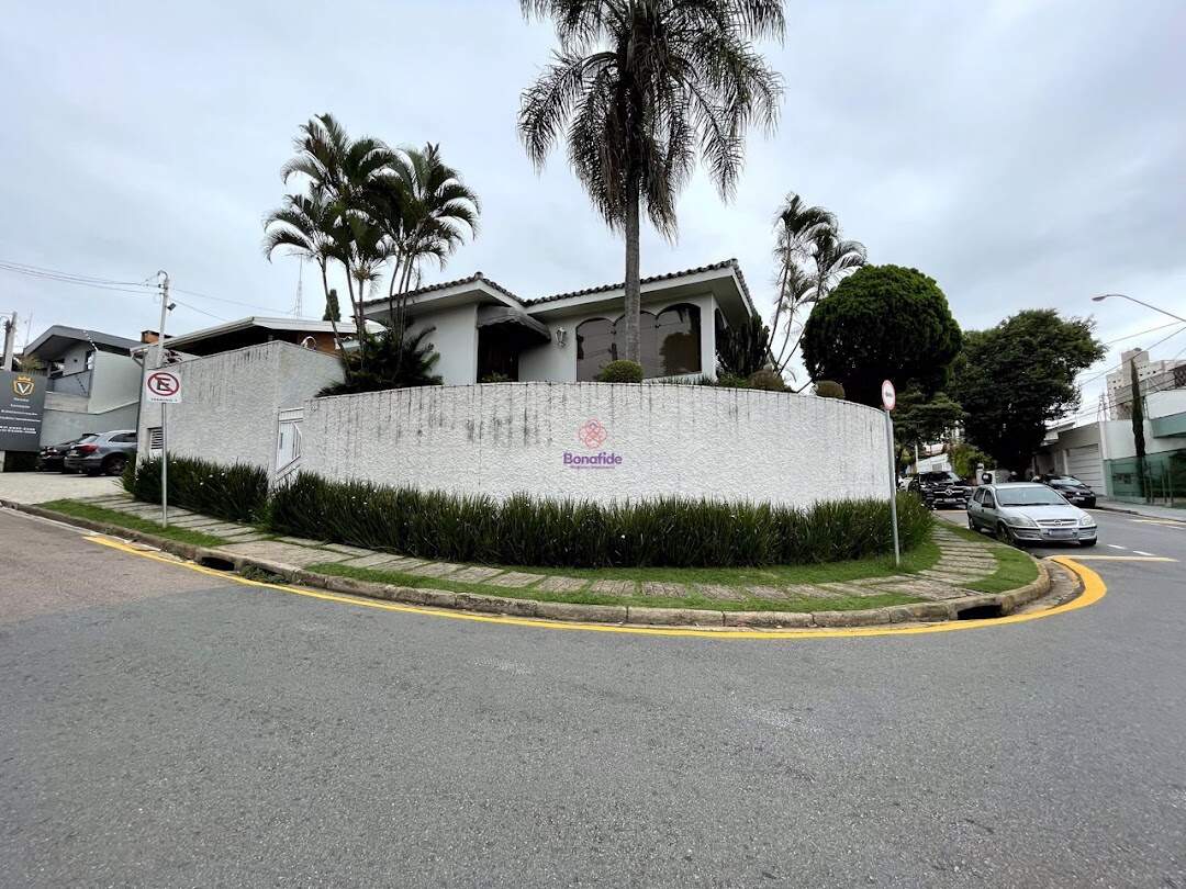 Casa à venda no Parque do Colégio: 