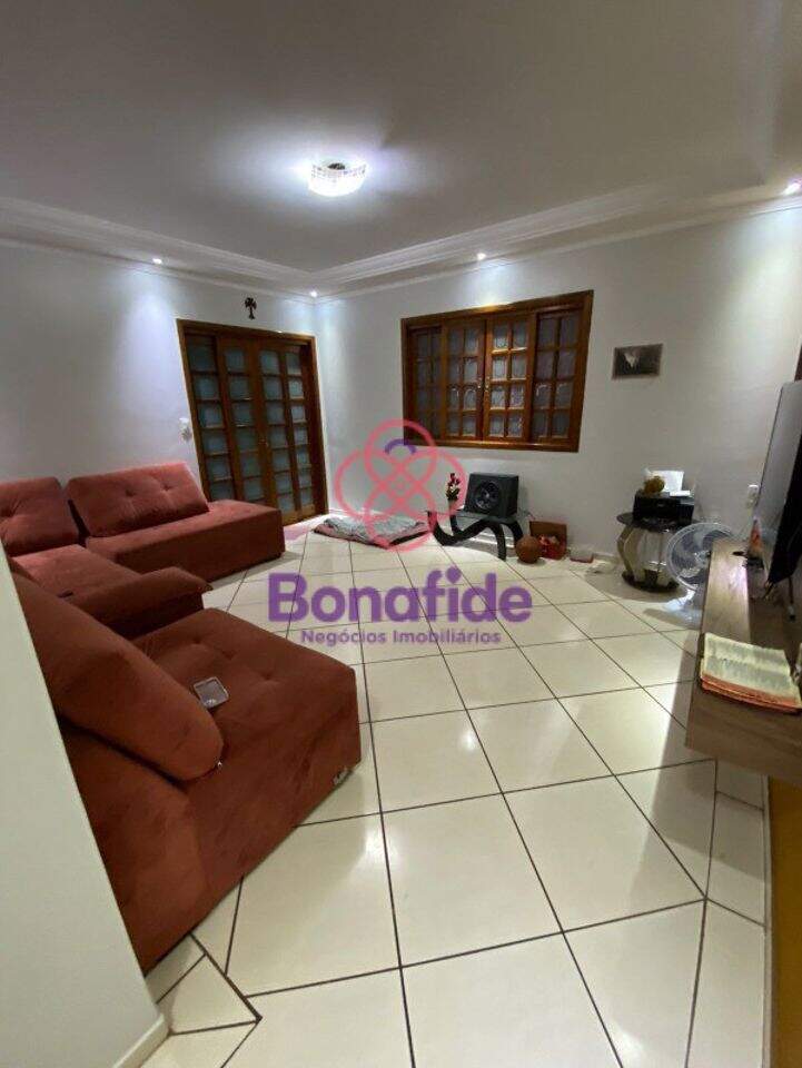 Casa à venda no Parque Almerinda Pereira Chaves: 