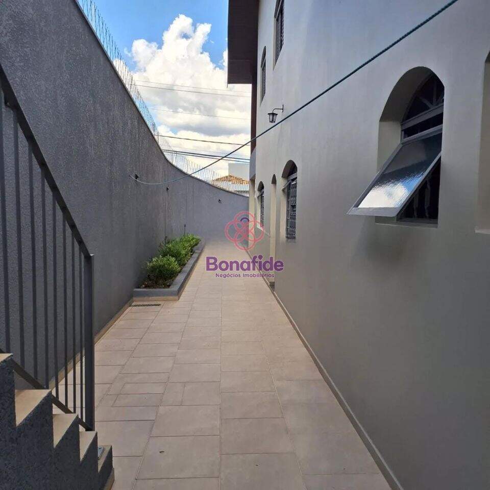 Casa à venda no Vila Galvão: 