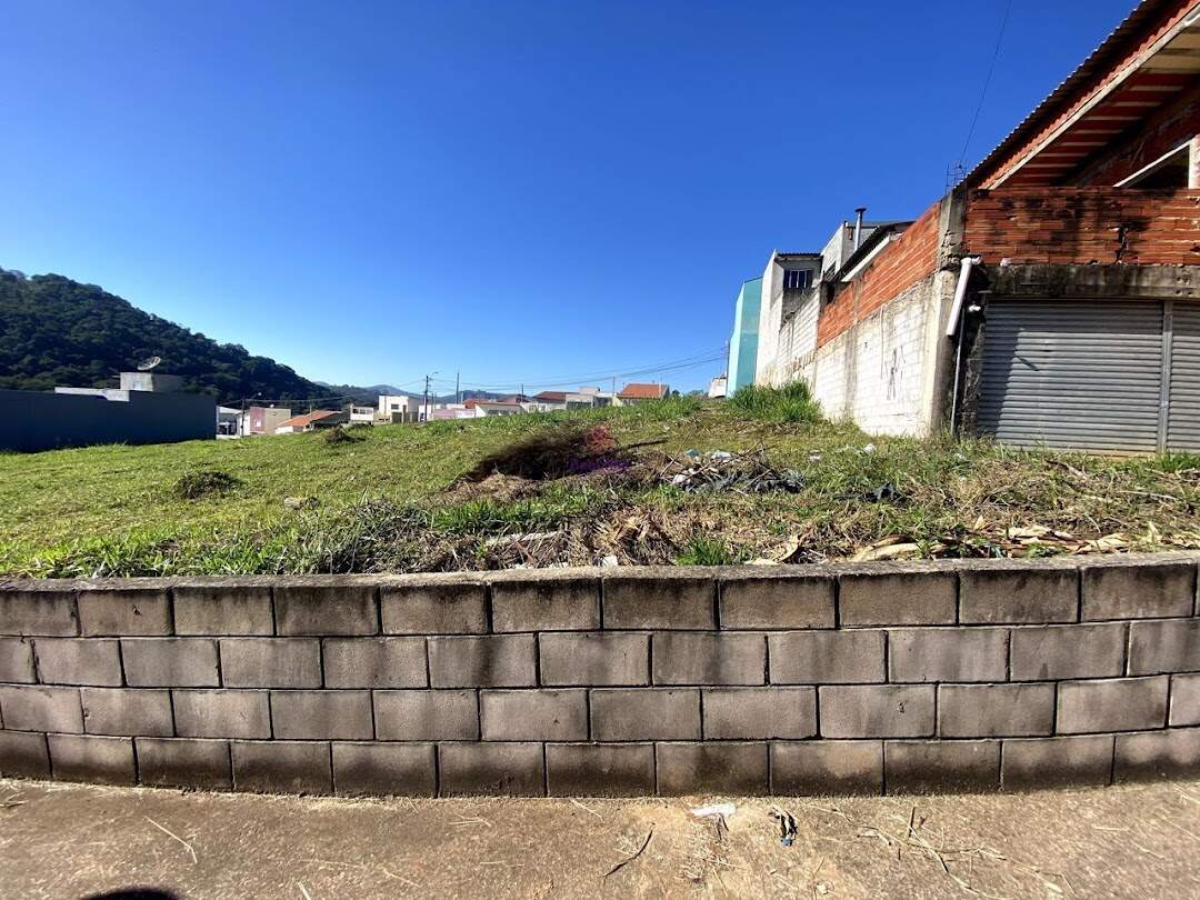 Terreno à venda no Jardim Marambaia II: 