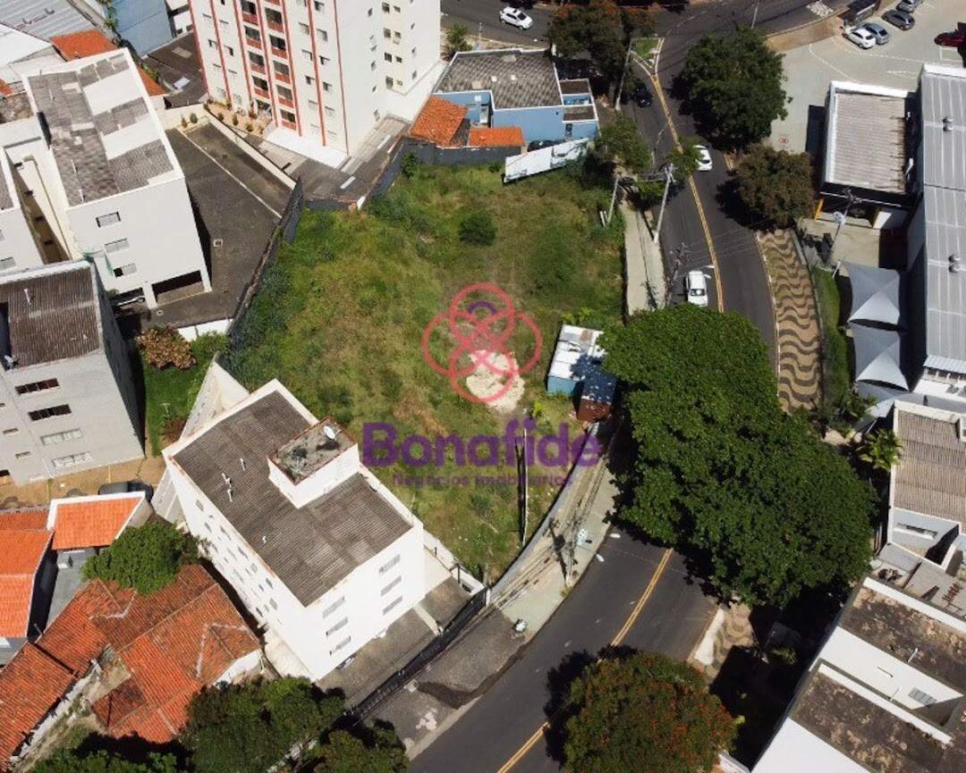 Terreno à venda no Chácara da Barra: 