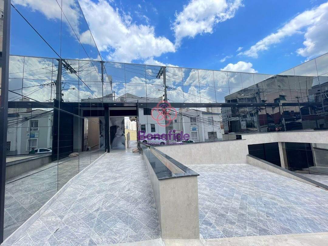 Prédio à venda no Centro: 