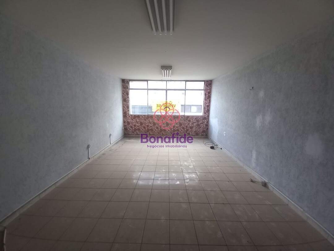 Sala à venda no Centro: 