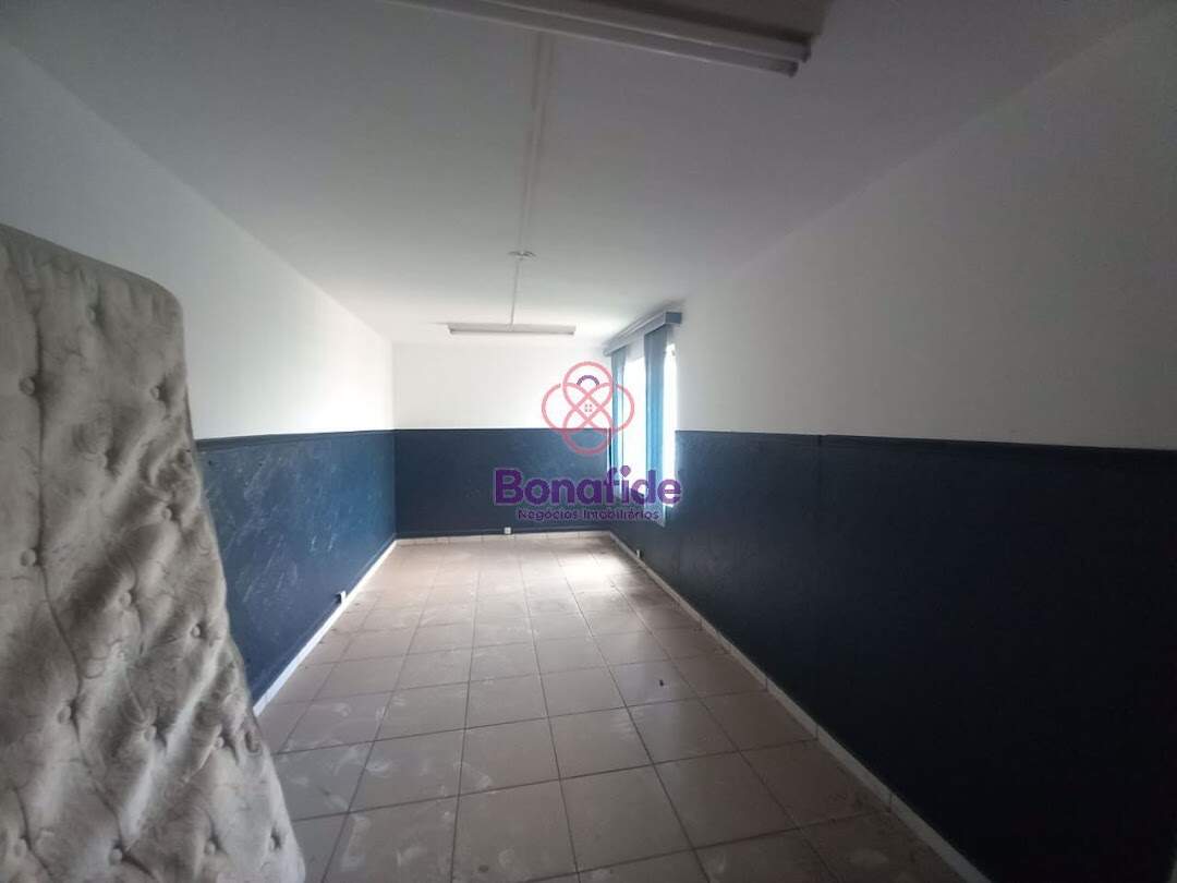 Sala à venda no Centro: 