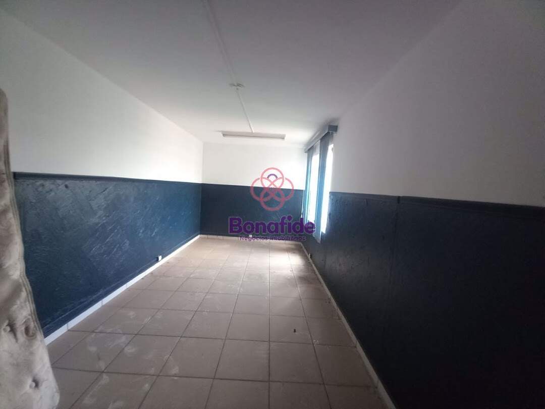 Sala à venda no Centro: 