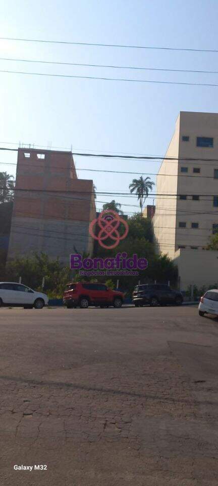 Terreno à venda no Jardim Primavera: 