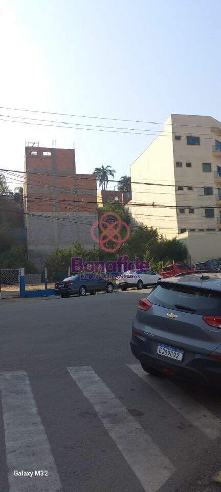 Terreno à venda no Jardim Primavera: 