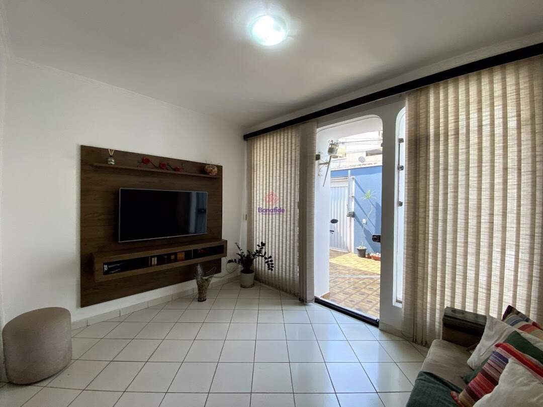 Casa à venda no Jardim Messina: 