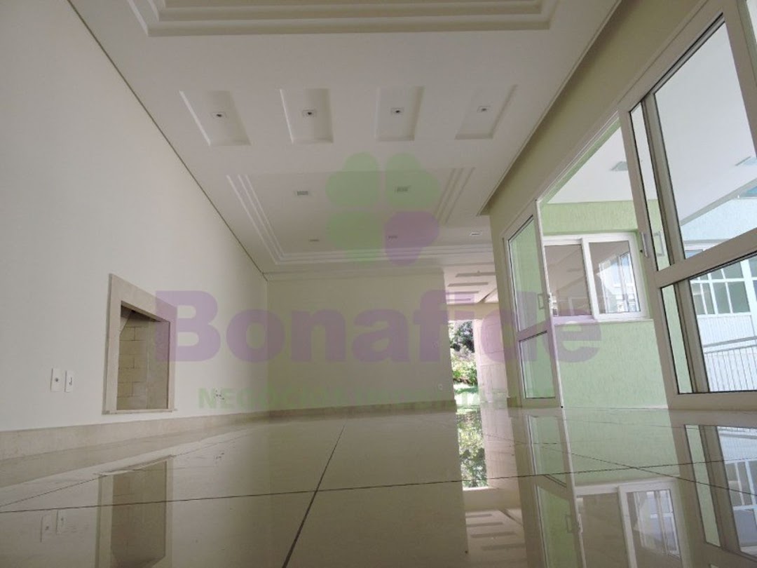 Casa à venda no Anhangabaú: 