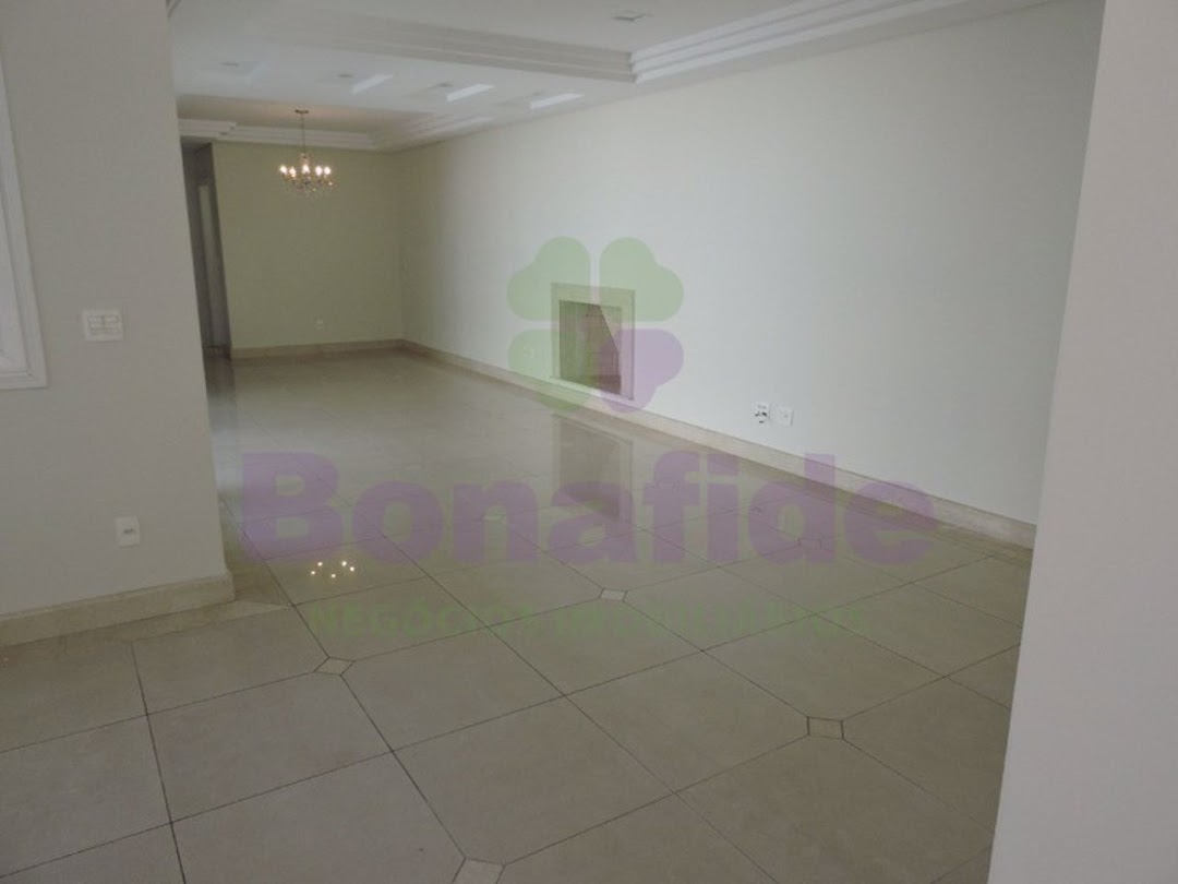 Casa à venda no Anhangabaú: 