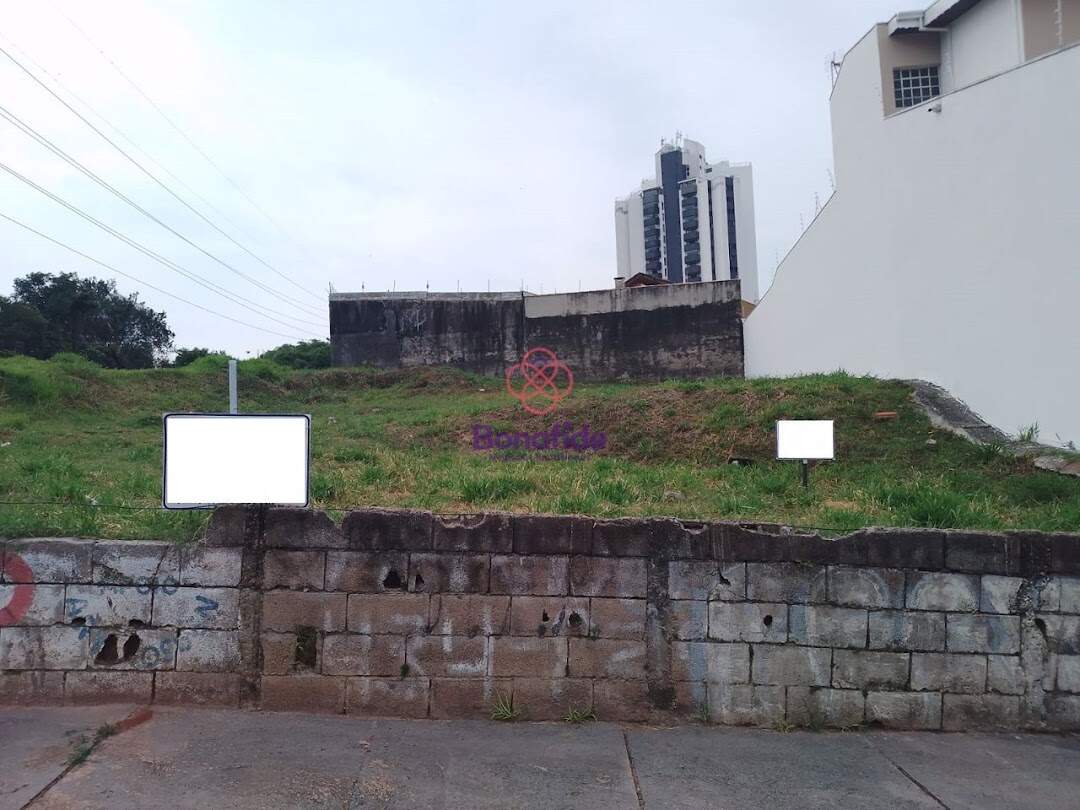 Terreno à venda no Jardim Bizarro: 