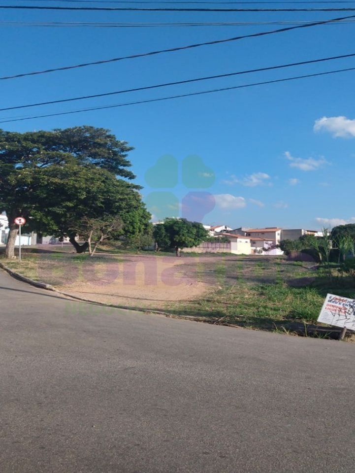 Terreno à venda no Vila Manfredi: 