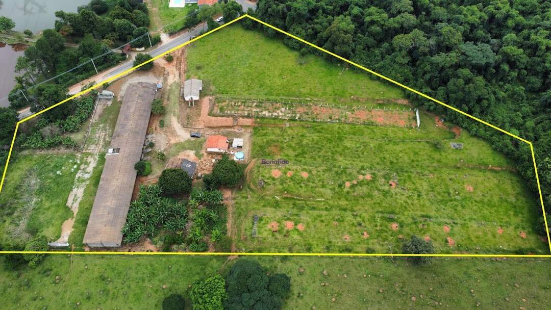 Área à venda no Dos Medeiros: 