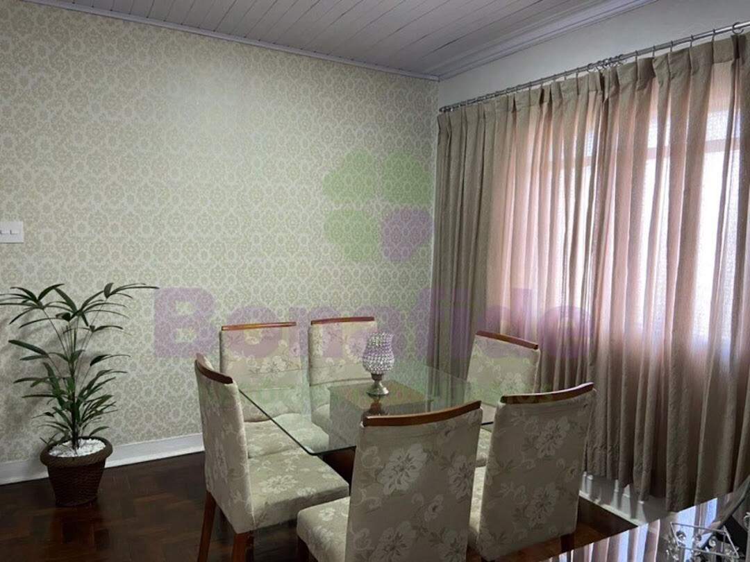 Casa à venda no Centro: 