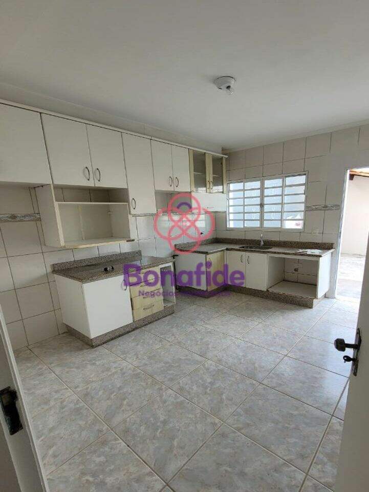 Casa à venda no Anhangabaú: 