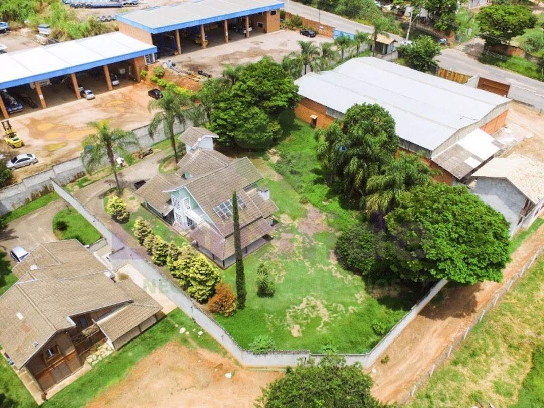 Área à venda no Poste: 