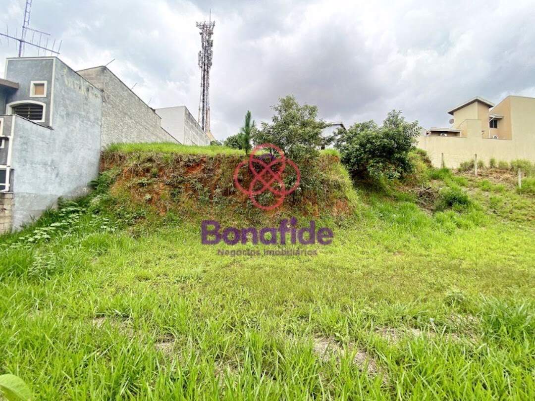 Terreno à venda no Jardim do Lago: 