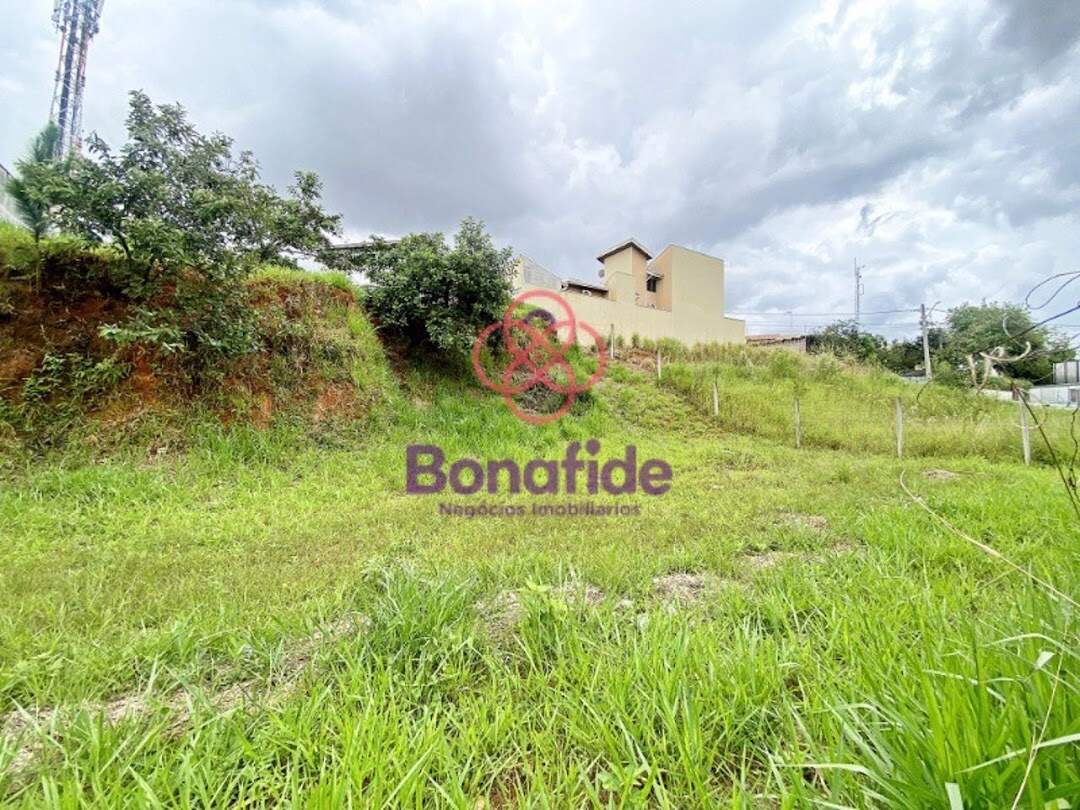 Terreno à venda no Jardim do Lago: 