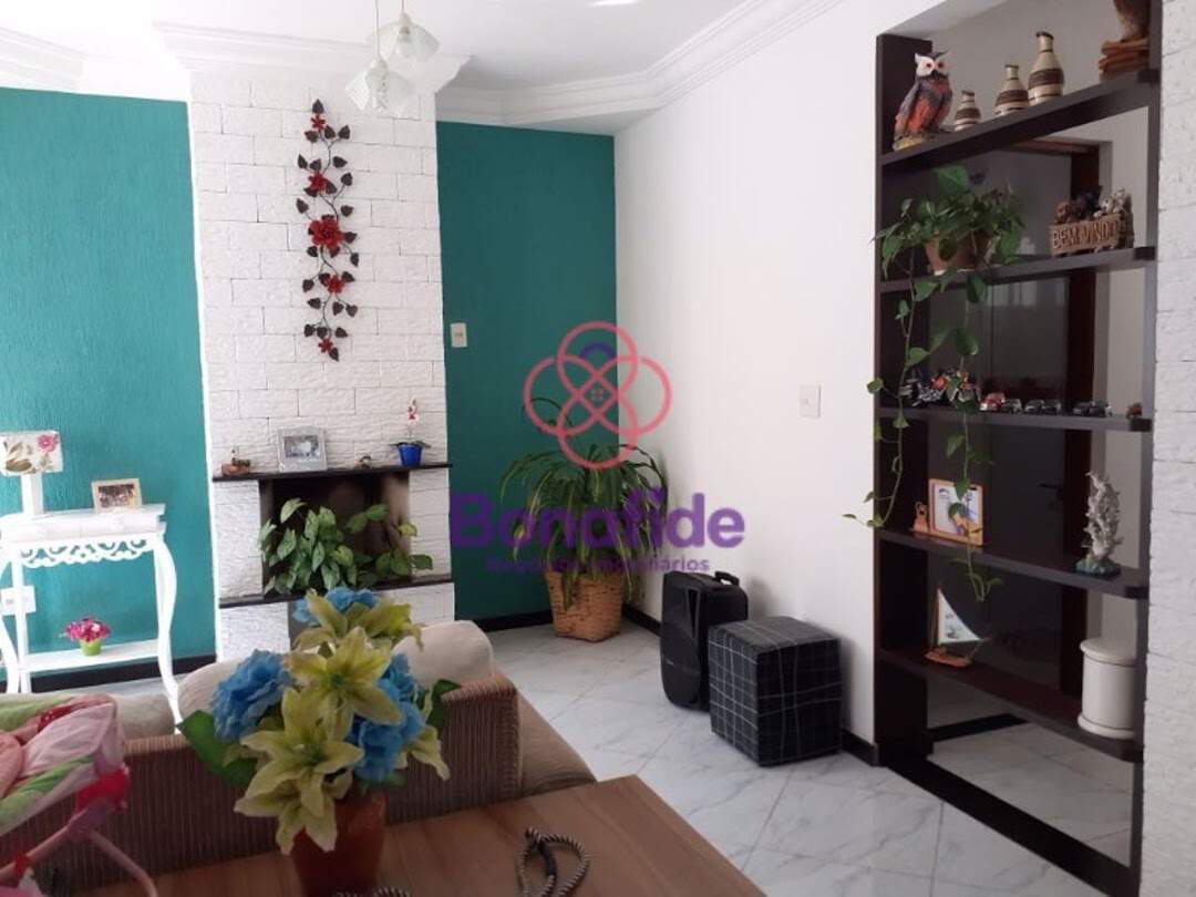 Casa à venda no Moinho: 