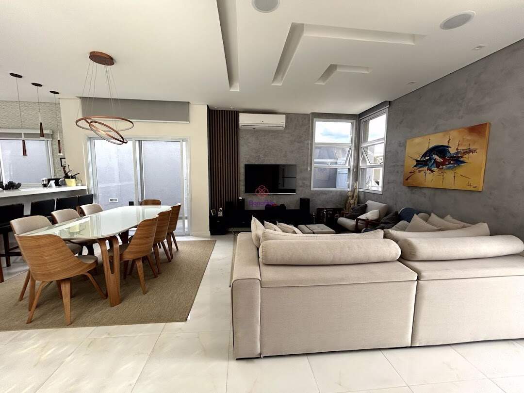 Casa à venda no Recanto Quarto Centenário: 