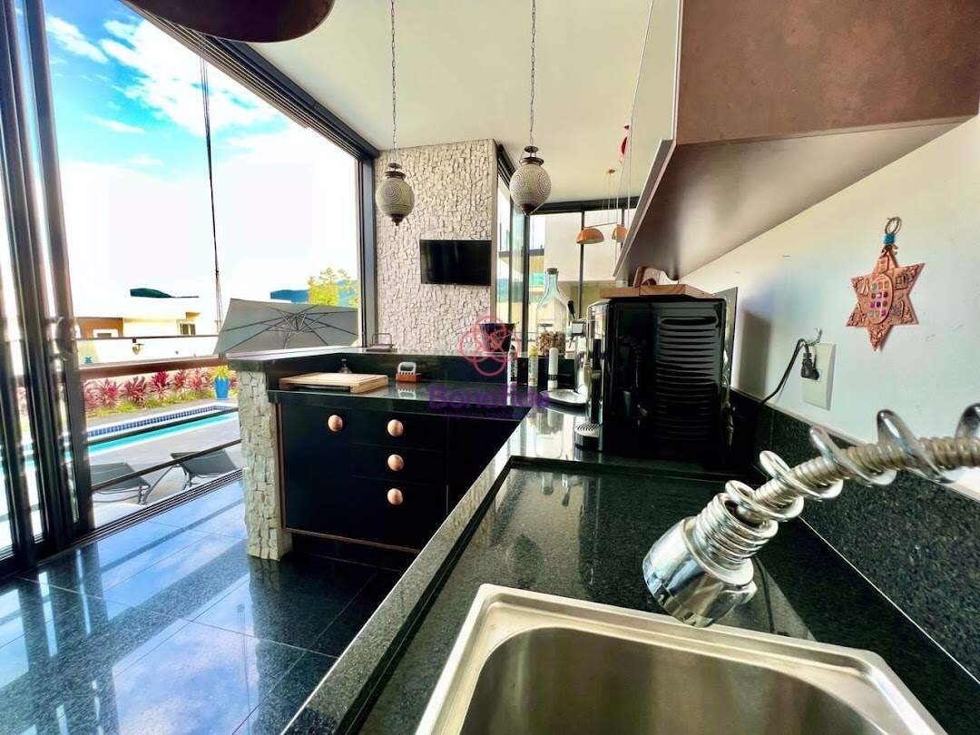 Casa à venda no Medeiros: 