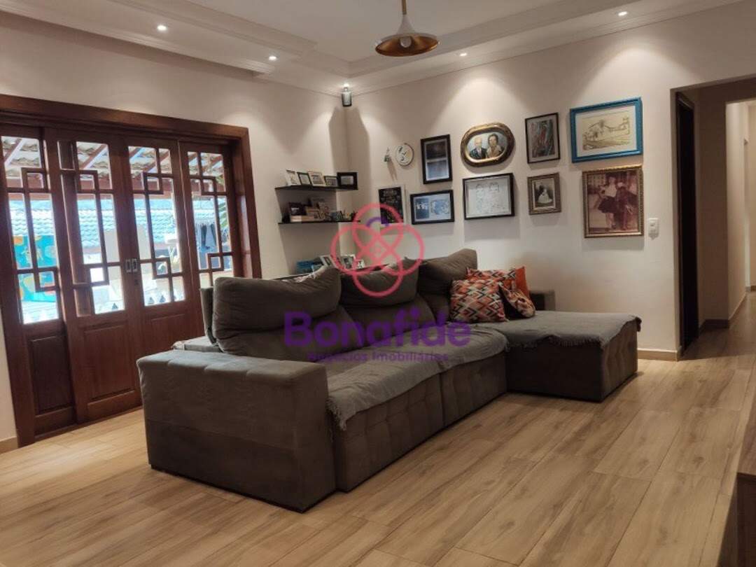 Casa à venda no Roseira: 