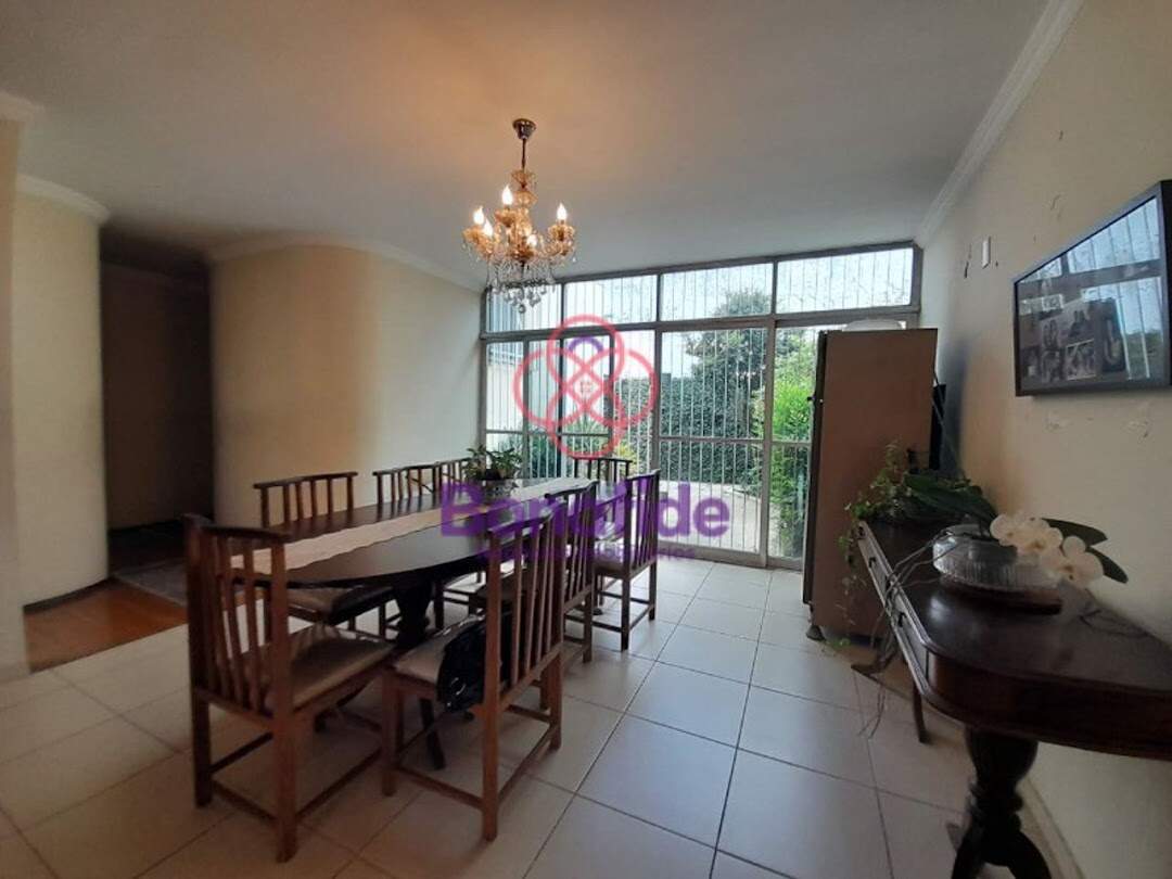 Casa à venda no Chácara Urbana: 