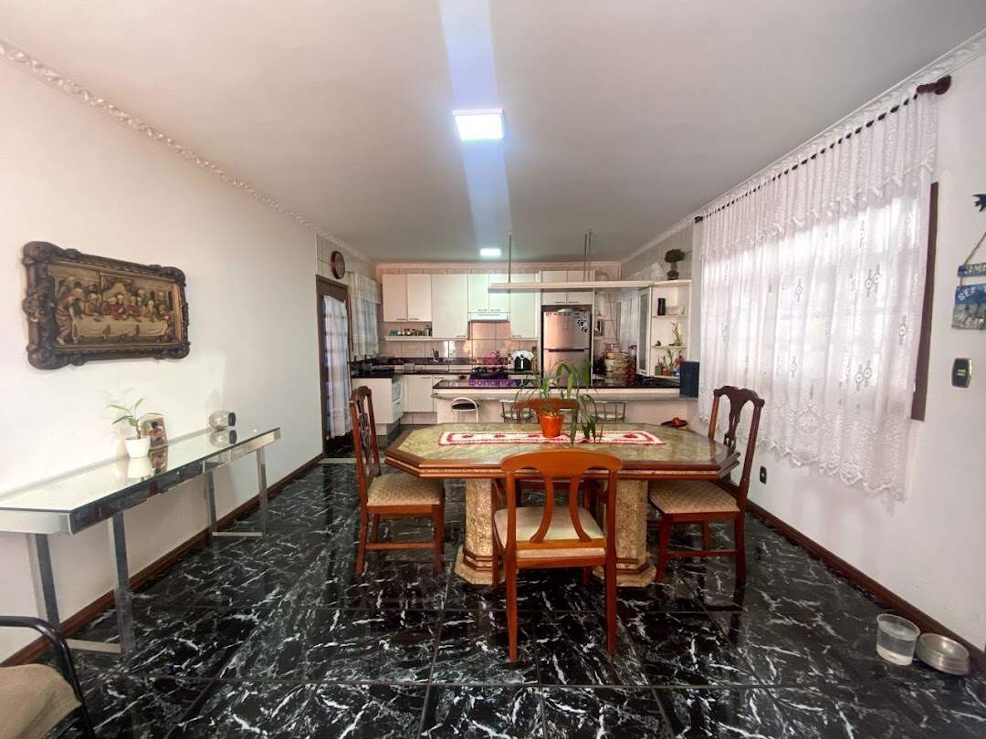 Casa à venda no Jardim Merci I: 