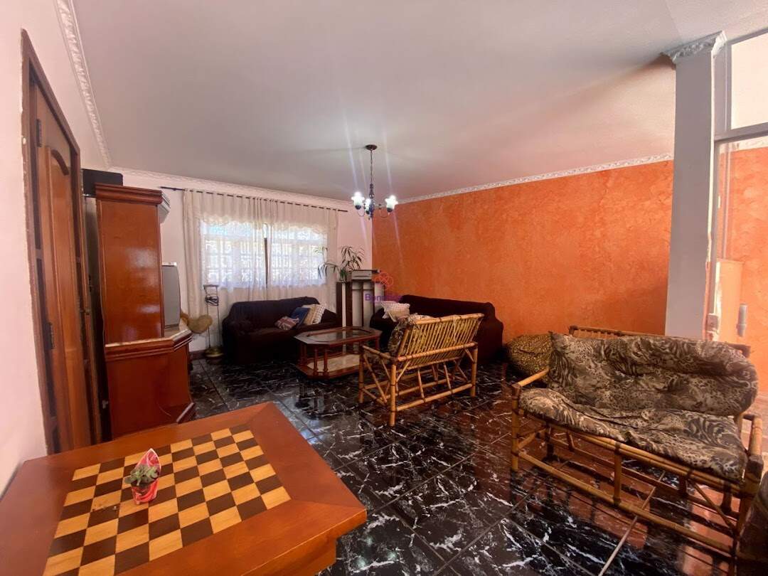 Casa à venda no Jardim Merci I: 