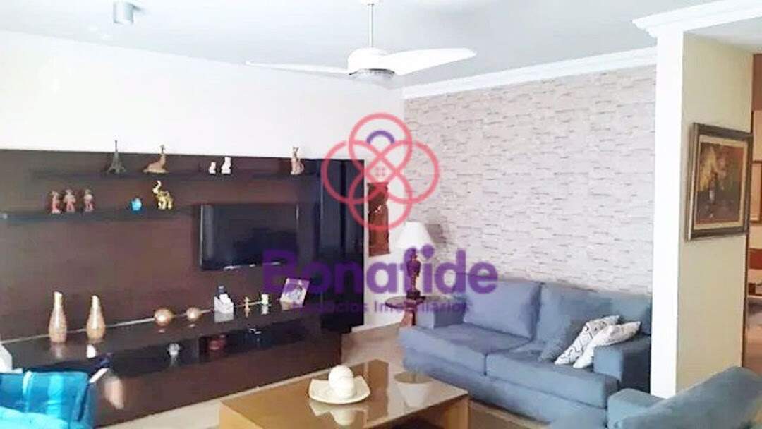 Casa à venda no Jardim Tannus: 