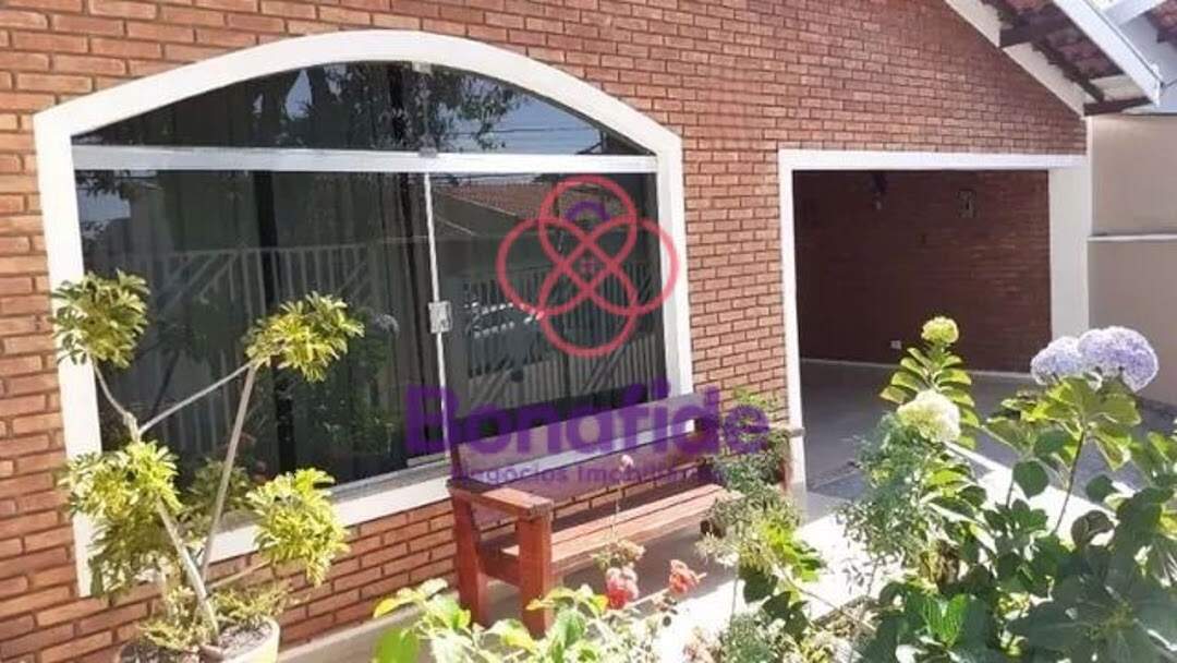 Casa à venda no Jardim Tannus: 